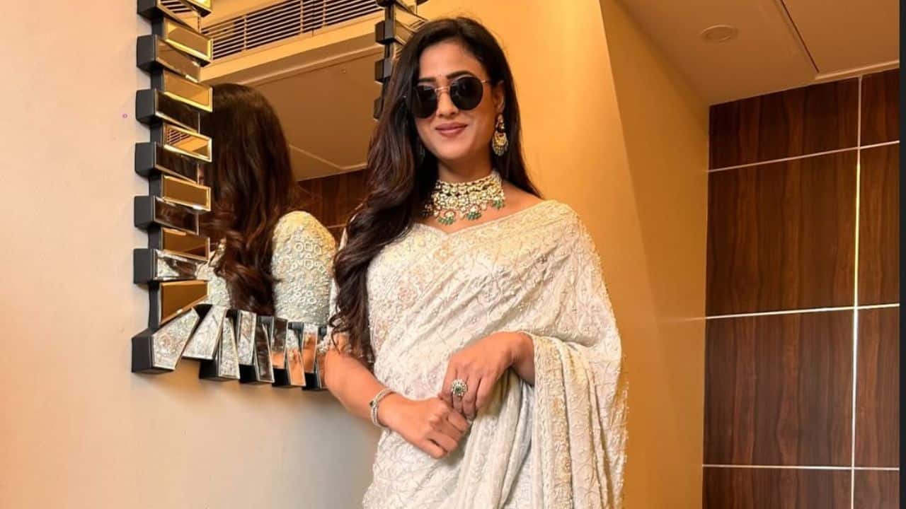 Exploring the digital space with OTT projects Shewta to the changing landscape of media made web series debut with the show Hum Tum and Them, in the year 2019 and was later a part of Siddharth Malhotra starrer web series, Indian Police Force, while showing her willingness to evolve with the medium and strong presence on the digital platform.