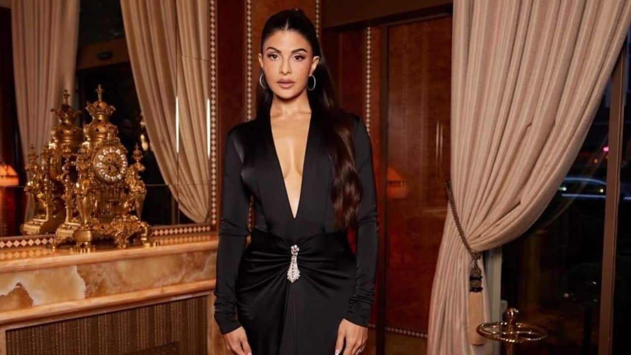 Jacqueliene Fernandez stuns her fans with her black outfit looks at the Paris Fashion Week