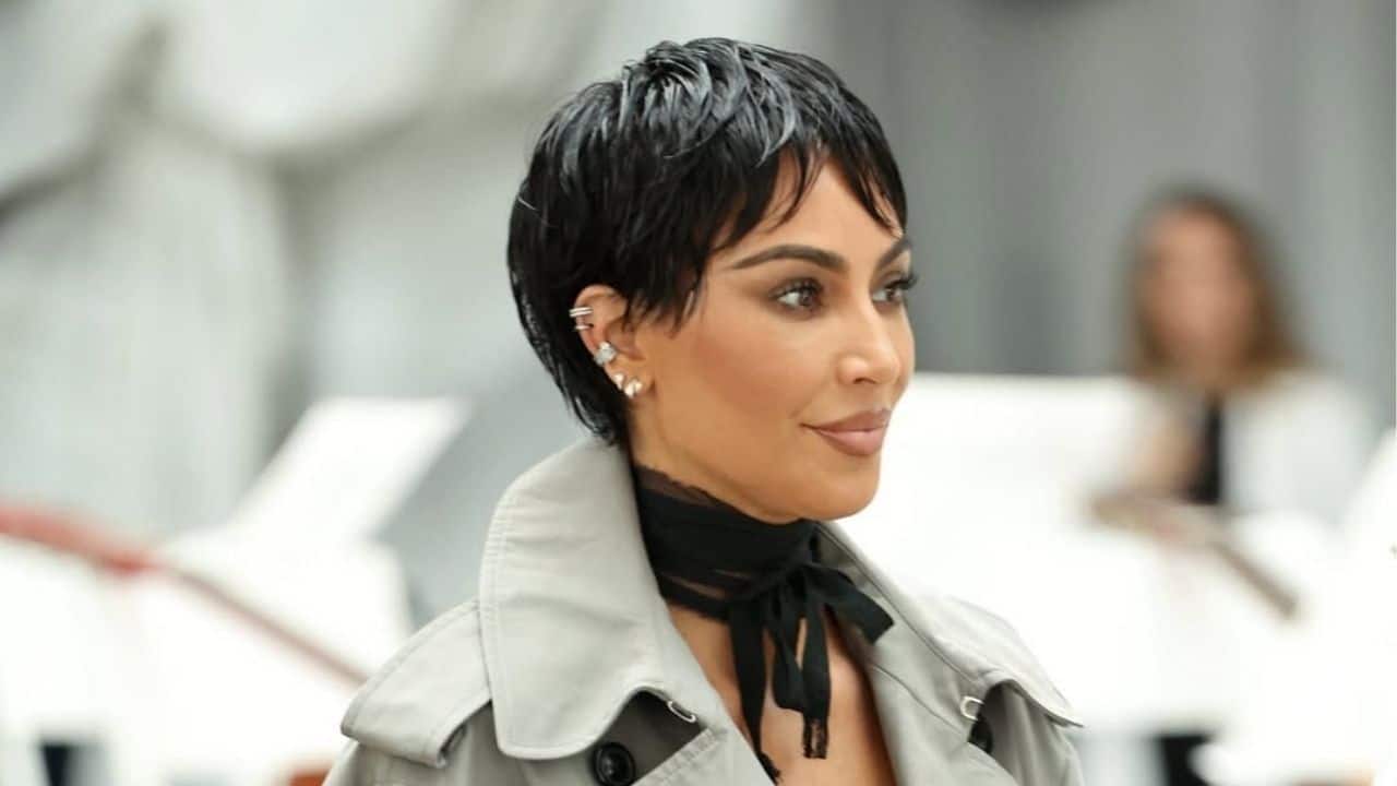 Kim Kardashian channels Kris Jenner with a chic pixie cut at Paris Fashion Week
