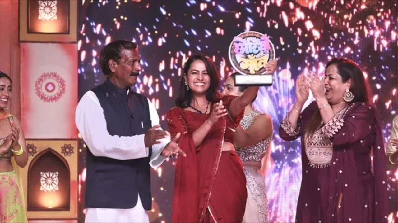 Anita Hassanandani wins Chhoriyan Chali Gaon, calls it a journey of growth and gratitude