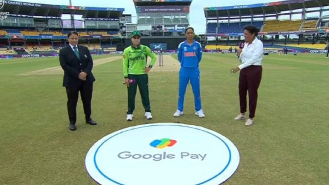 'How can they make mistakes like this?': Match referee commits toss blunder in IND W vs PAK W, World Cup clash