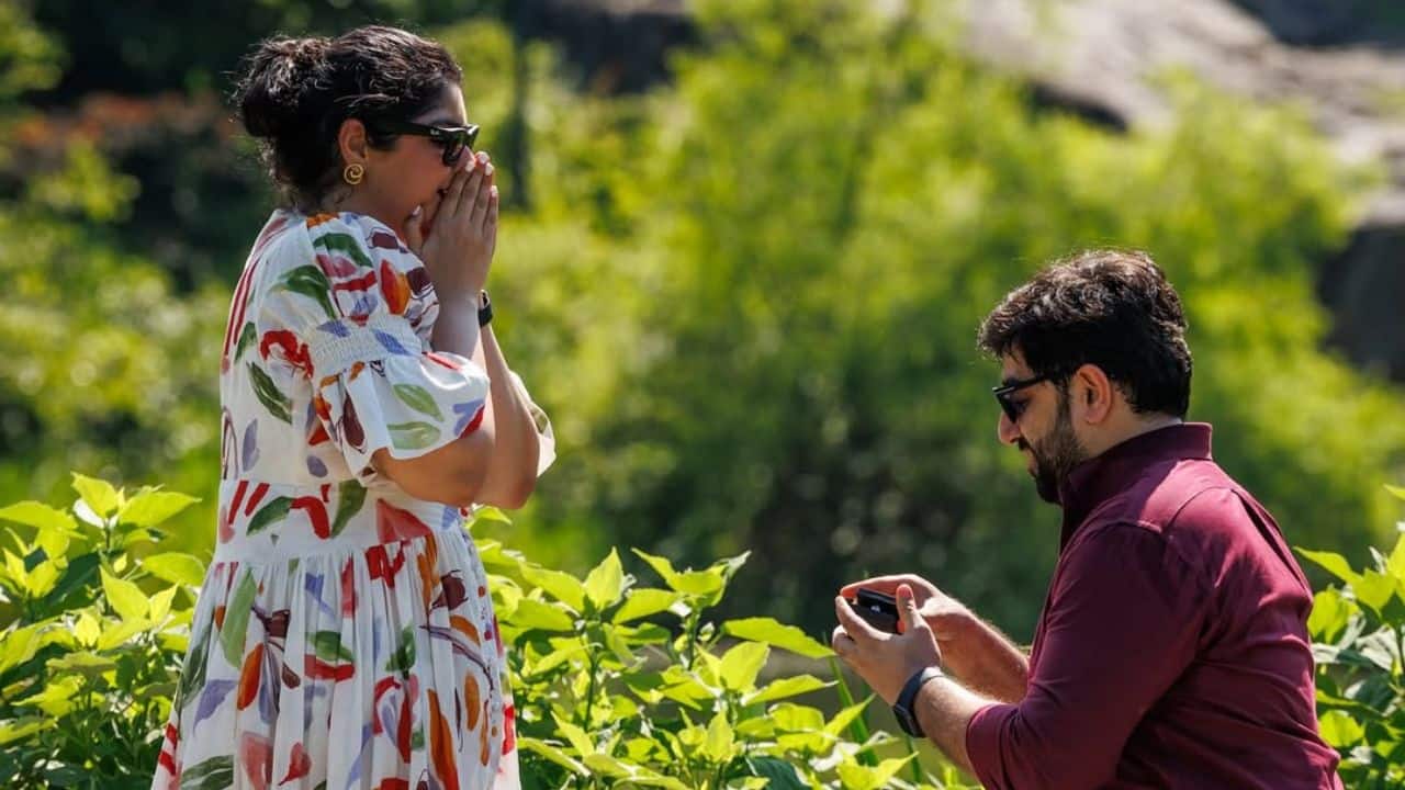 Engagement and Personal Milestones During a romantic trip to New York City in July 2025, Anshula became engaged to screenwriter Rohan Thakkar. The event, which marked a lovely new chapter in her life and garnered attention from Bollywood media, was celebrated with great joy by the Kapoor family.