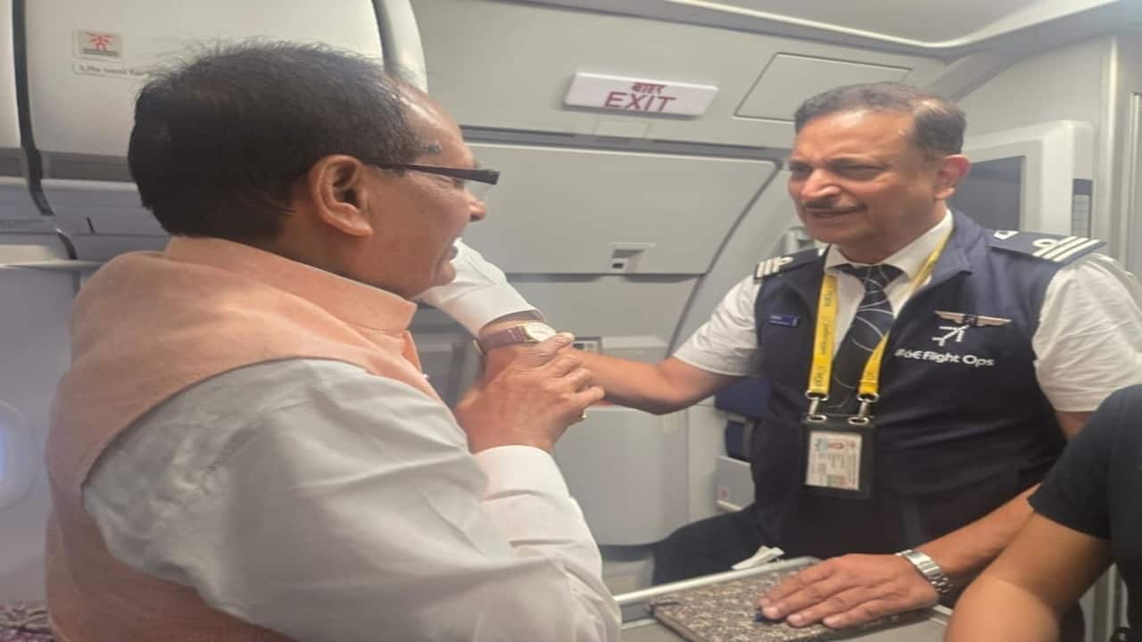 This BJP MP co-piloted Shivraj Chouhan’s Patna-Delhi flight; minister says ‘Dil jeet liya’