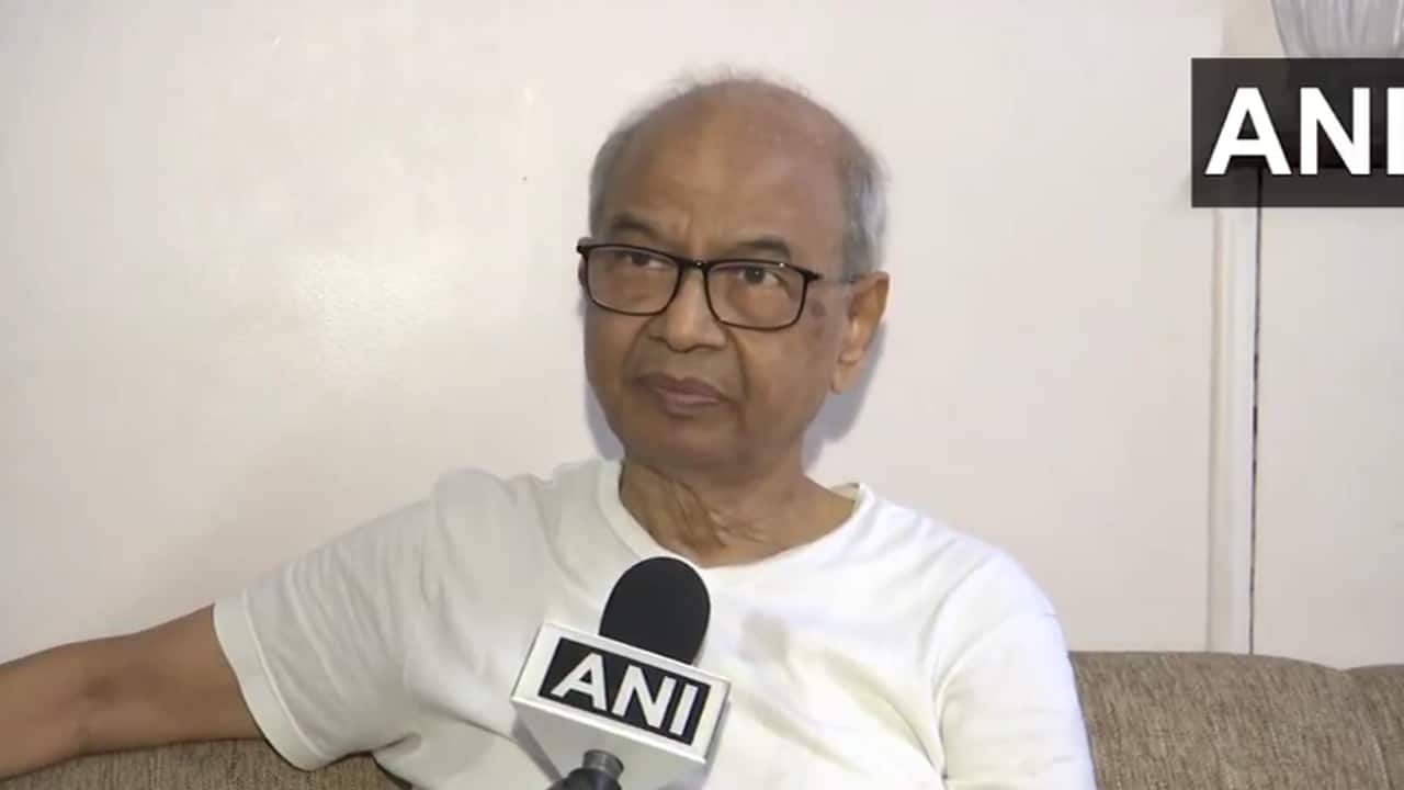 Who is Rakesh Kishore, advocate who hurled shoe at CJI Gavai in Supreme Court Who is Rakesh Kishore, advocate who hurled shoe at CJI Gavai in Supreme Court