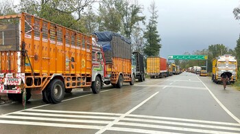 Delhi–Mumbai Expressway, NHAI, highways in India, Nitin Gadkari