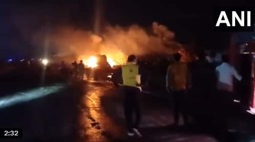 Truck carrying LPG cylinders catches fire after collision on Jaipur-Ajmer highway | Video