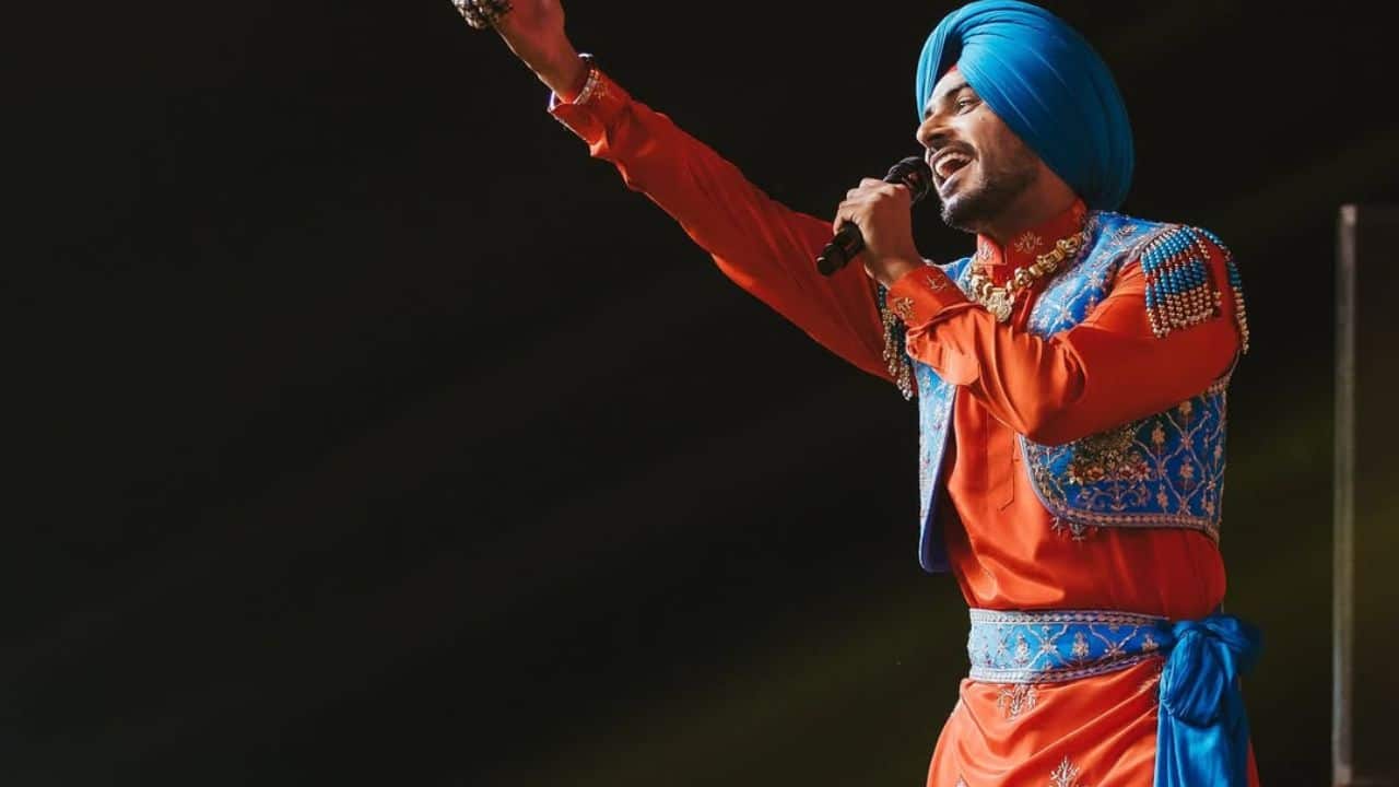 Music dreams Despite sporting a Khaki uniform, Rajvir has always been passionate about melody and rhythm. His true vocation had always been music, and despite the discipline required by his career, he frequently composed, sang, and performed at local events in his spare time.