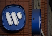 Warner Music in talks with Netflix for films about its artists
