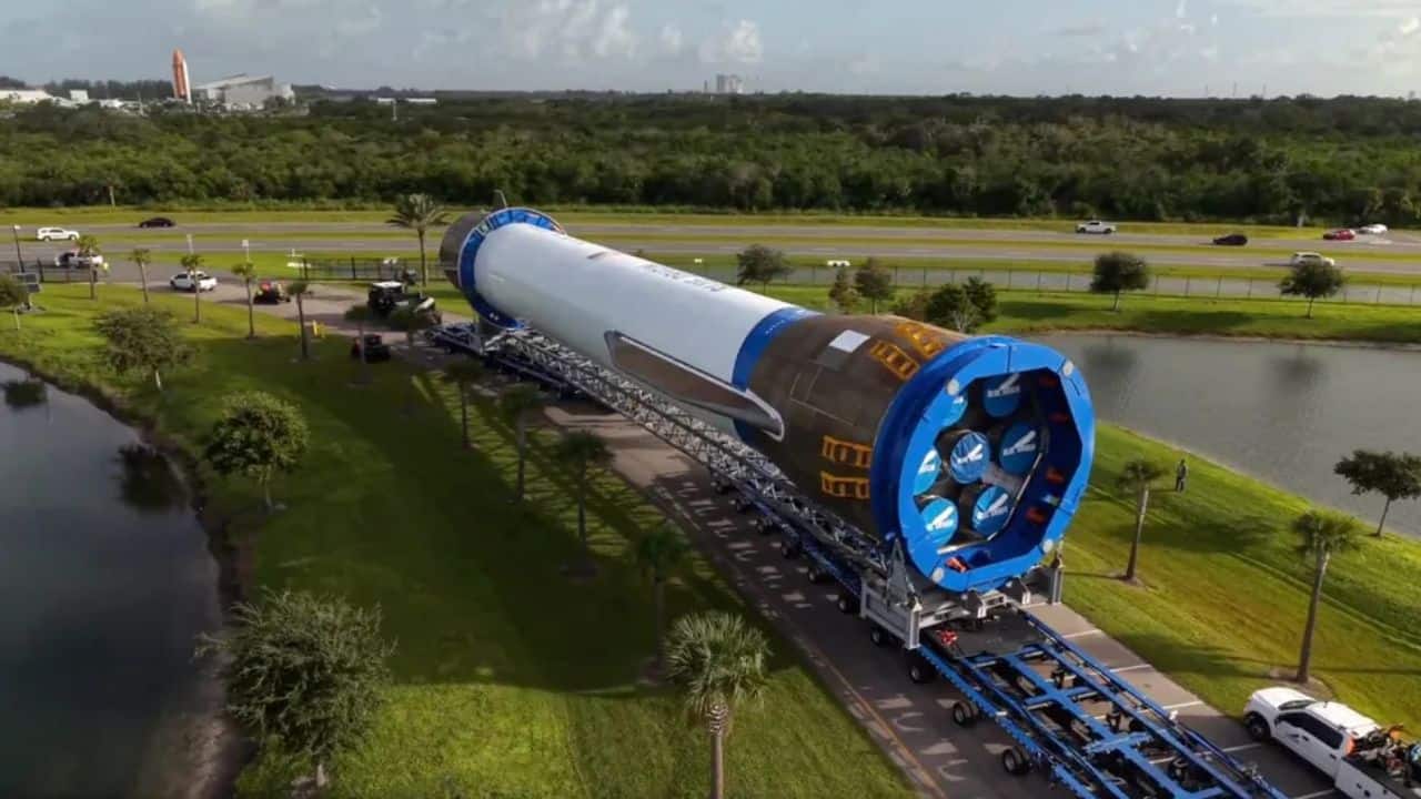Blue Origin reveals mighty 320-Foot New Glenn Rocket as it prepares for NASA’s Mars mission