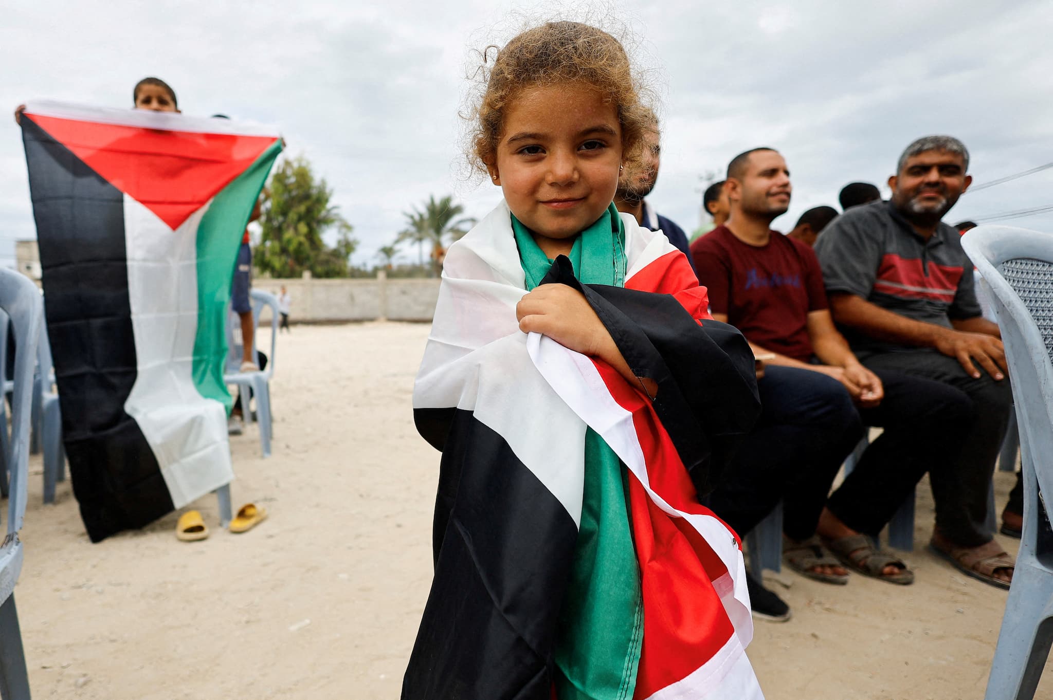 Israeli cabinet ratifies Gaza ceasefire and hostage deal with Hamas