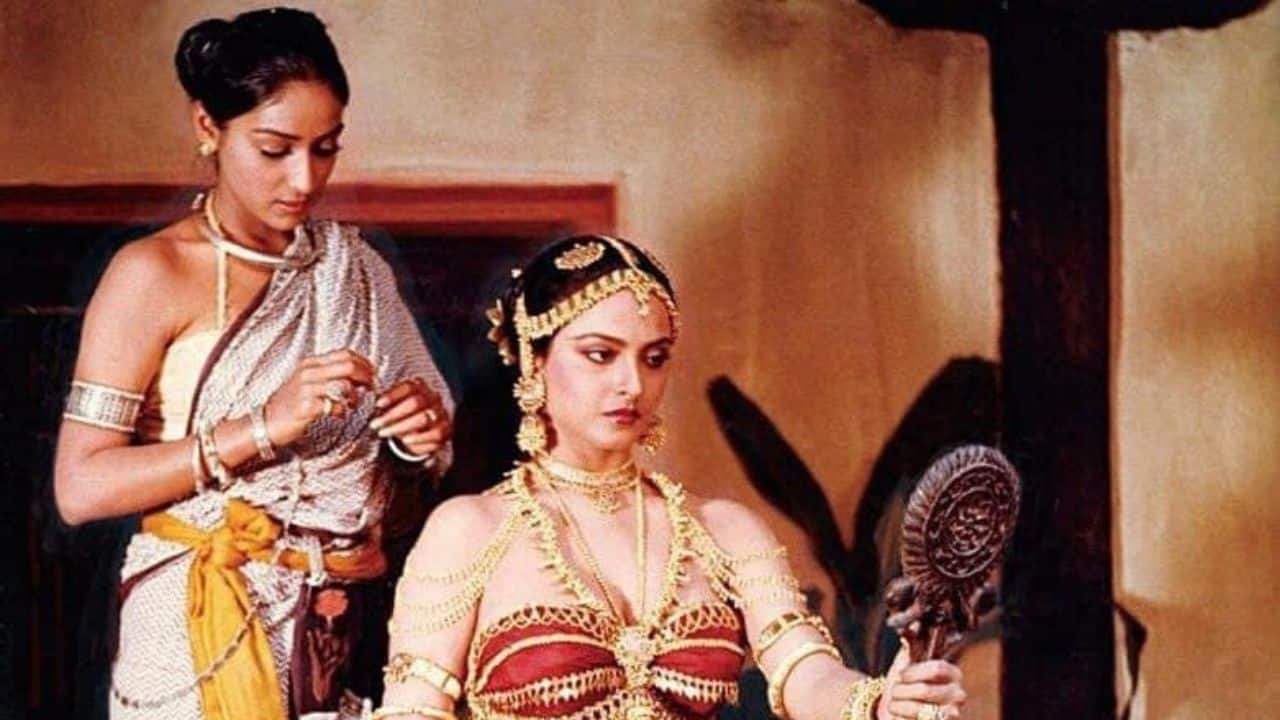 Utsav (1984) The veteran actress played the role of Vasantsena, a charming courtesan who wins over the heart of an ordinary man, in this sensual role. She was able to confidently explore sensuality in the movie, while also giving the character a sense of empowerment and humanity. Rekha's performance changed how desire was shown on screen at the time.