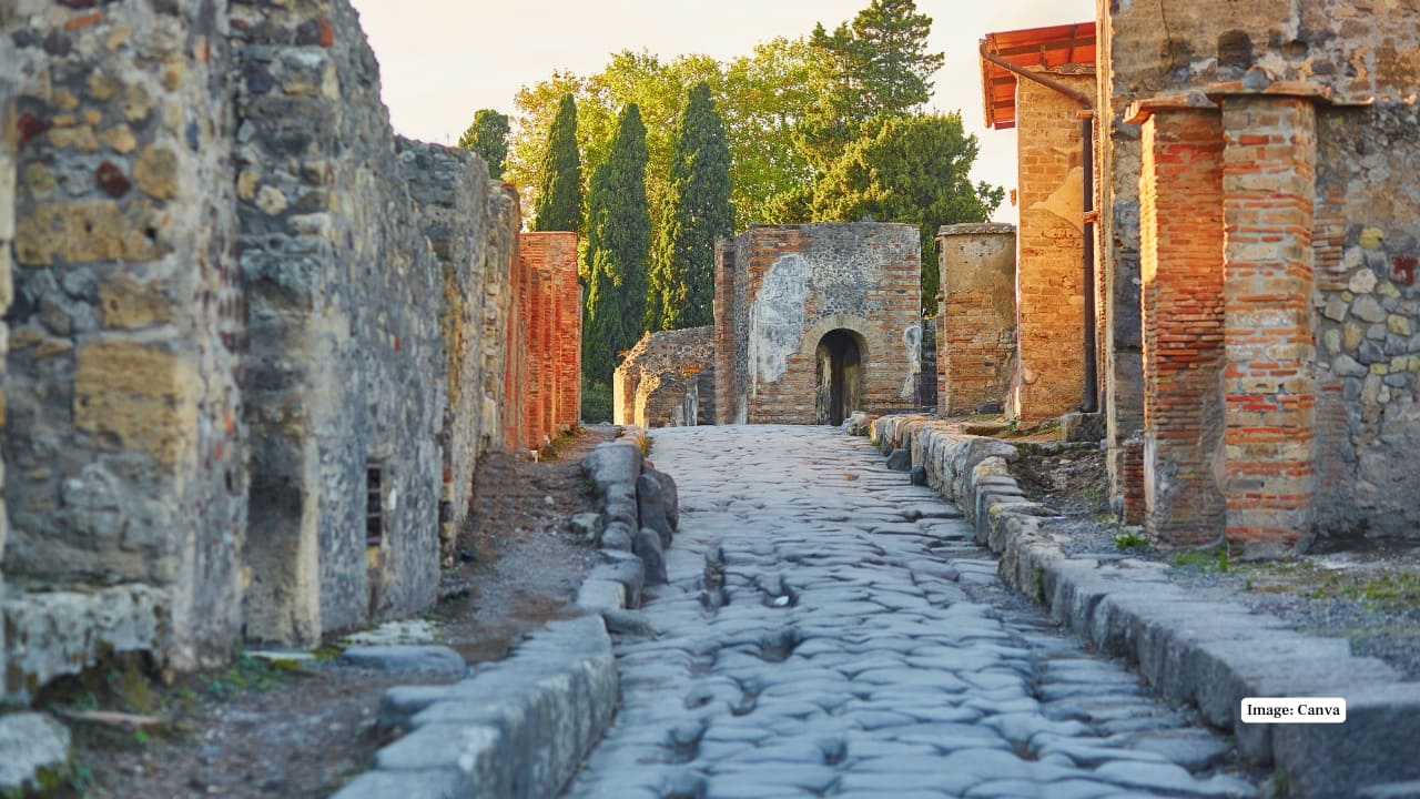 Pompeii, Italy Preserved by the eruption of Mount Vesuvius, the streets and the ruins of Pompeii are a chilling experience of what Roman life would have been like back then. (Images: Canva)
