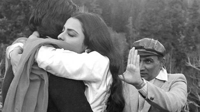 BTS pics of Amitabh Bachchan, Jaya, and Rekha from Silsila set