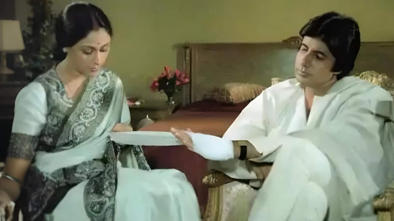 Jaya’s Still Strength - Jaya’s expressions in those behind-the-scenes shots mirror her role perfectly. Quiet, dignified, holding back storms with just her eyes. Her performance remains one of Silsila’s most underrated pillars.