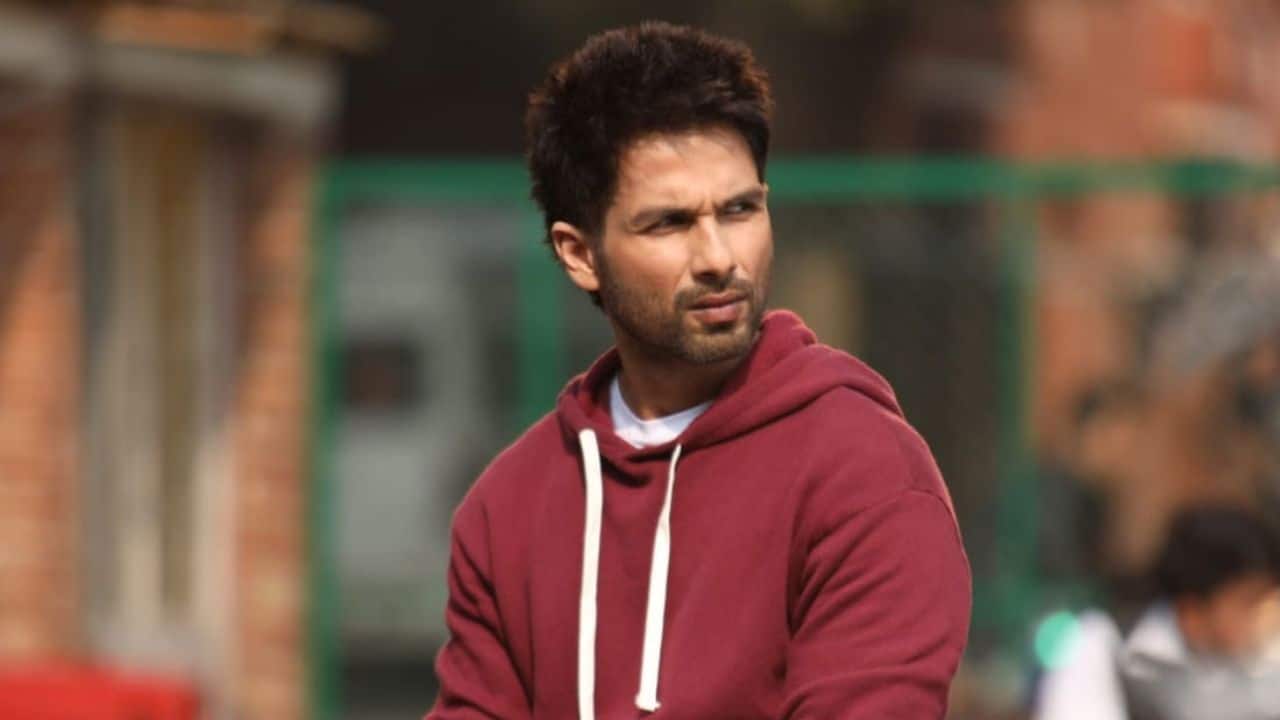 From Raanjhanaa’s Kundan to Rehna Hai Terre Dil Mein’ Maddy: Problematic Bollywood characters that everybody loves