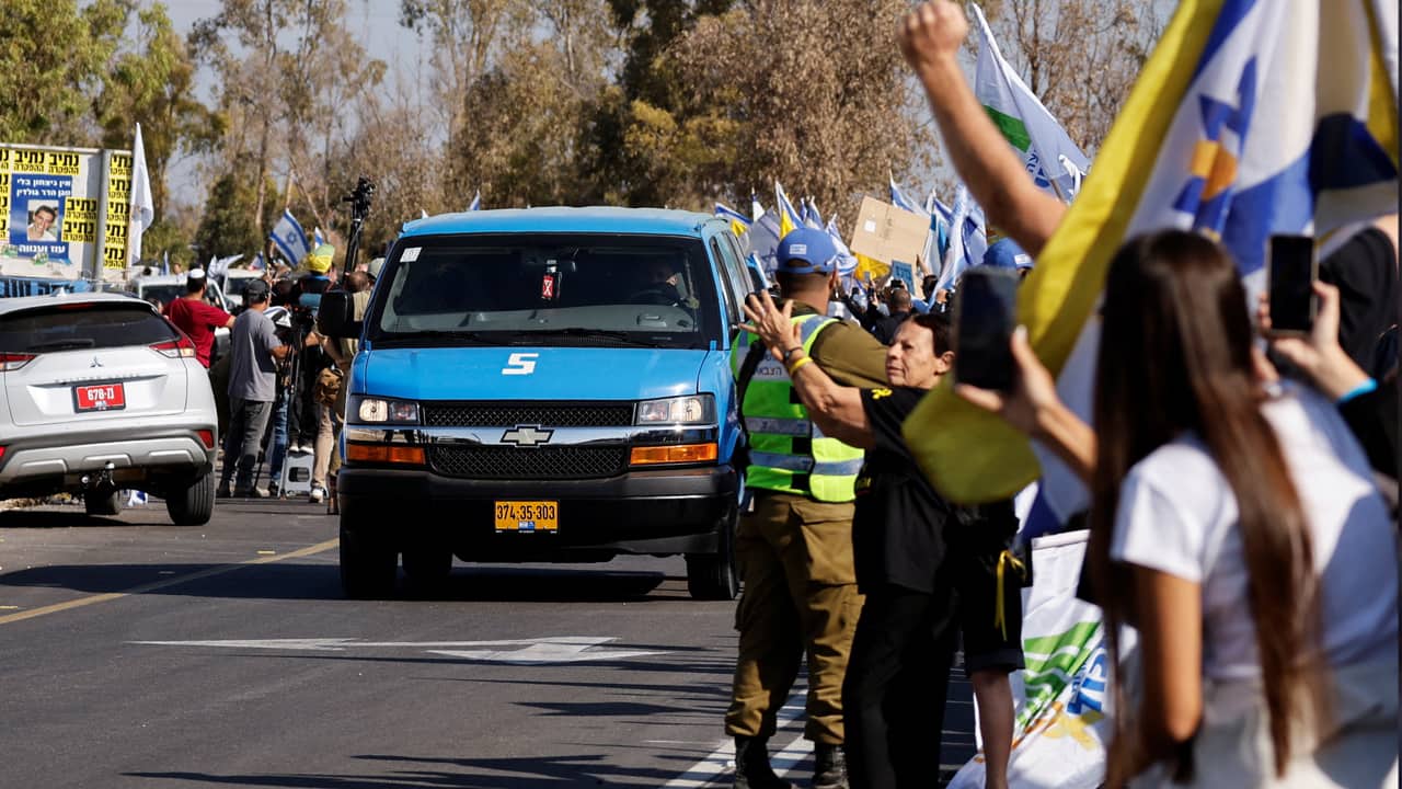 Israel says Rafah aid crossing between Gaza and Egypt to stay closed accusing Hamas of failure to return hostages bodies