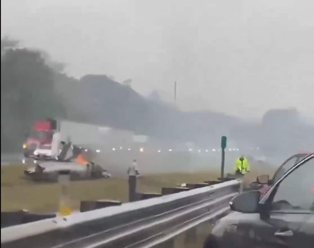 Small plane crash on Massachusetts highway kills two, road closed | Watch