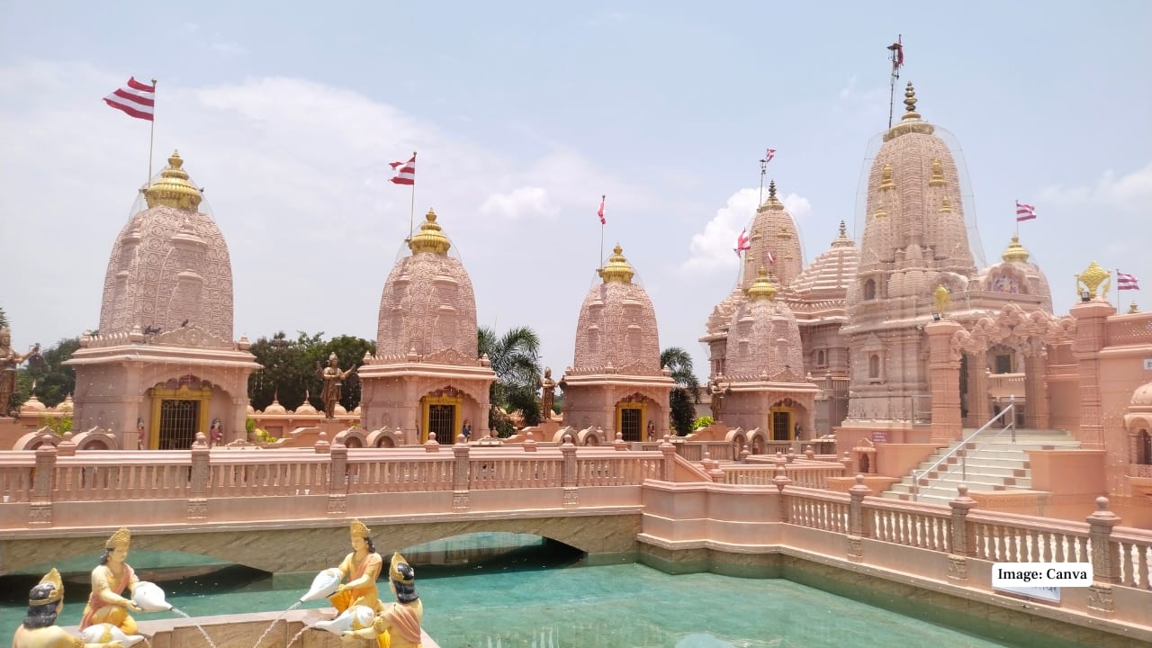 4. Ayodhya, Uttar Pradesh Ayodhya celebrates Diwali as a welcome home for Lord Ram. The city records millions of diyas along the river Saryu, making the town appear to be a sea of gold. (Image: Canva)
