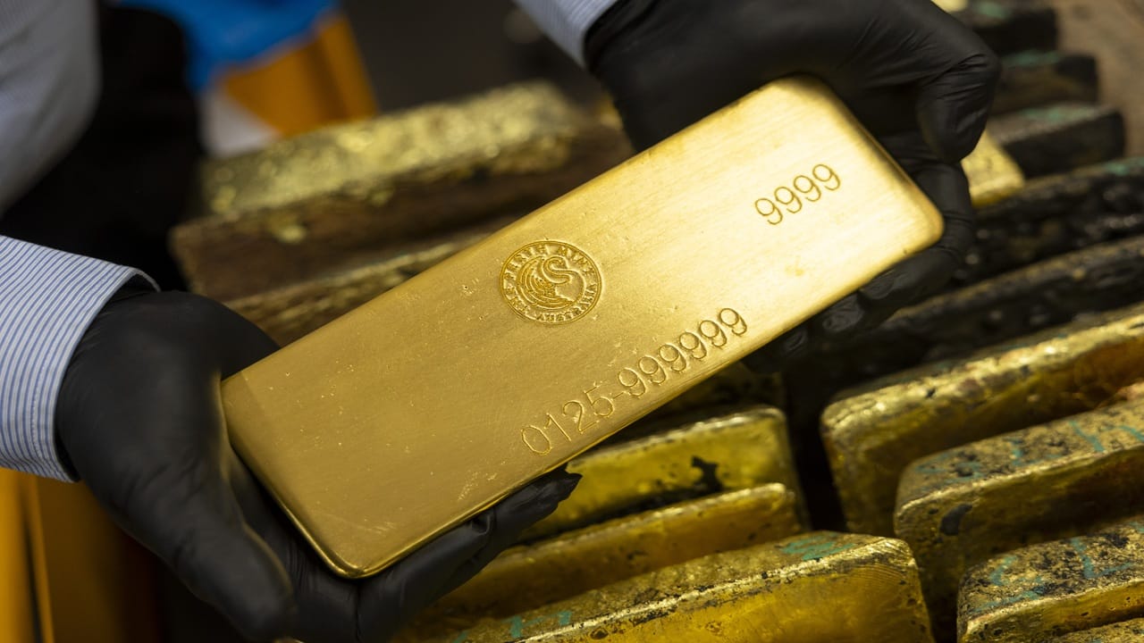 Gold tops $4,200 for first time on US-China trade tensions, Fed cut bets