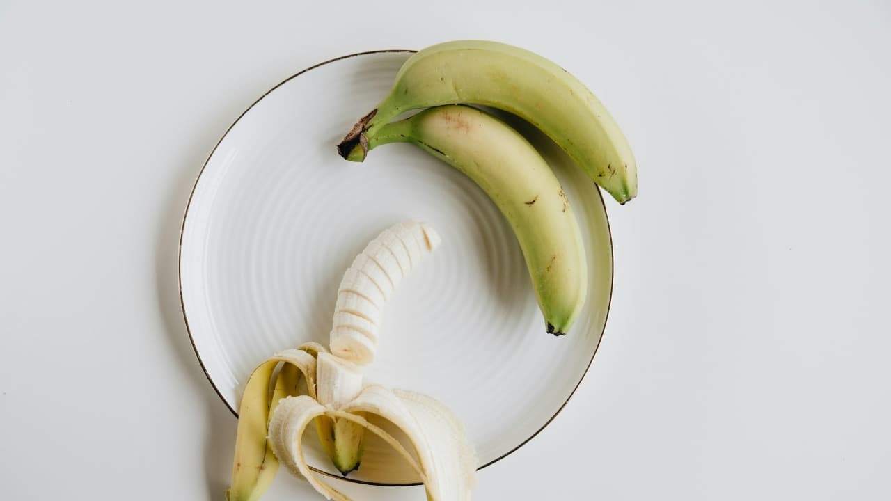 Gastroenterologist reveals why you need to eat a banana every day to have a healthy gut