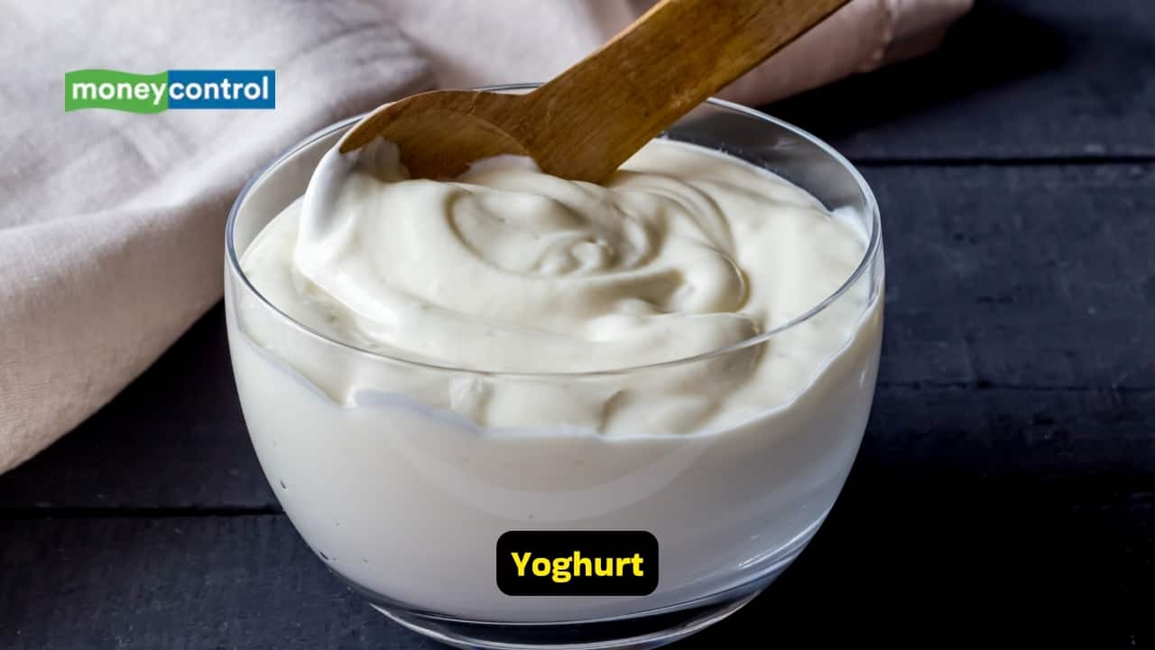 10 foods you shouldn’t eat on an empty stomach (Image: Canva)