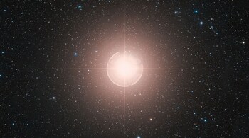 Betelgeuse is one of the brightest stars in Earth's night sky. (Image: ESO/Digitized Sky Survey 2/Davide De Martin)
