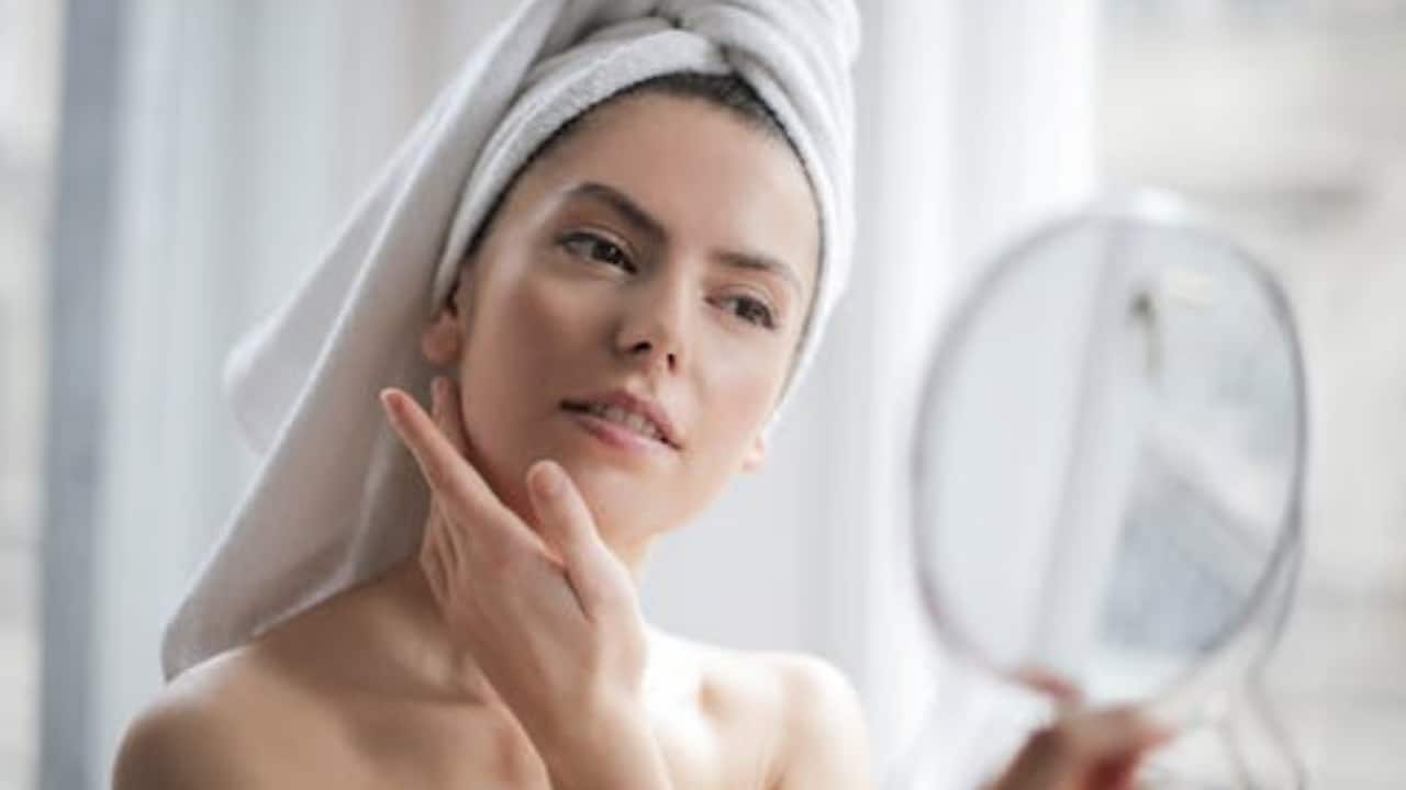 Diwali 2025: Micro skincare rituals that busy women swear by Diwali 2025: Micro skincare rituals that busy women swear by