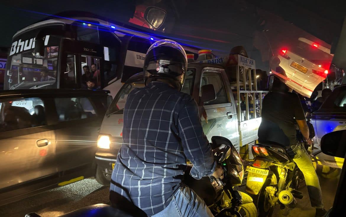 Mumbai–Ahmedabad highway jam enters day 5: Students among thousands stranded for hours Mumbai–Ahmedabad highway jam enters day 5: Students among thousands stranded for hours