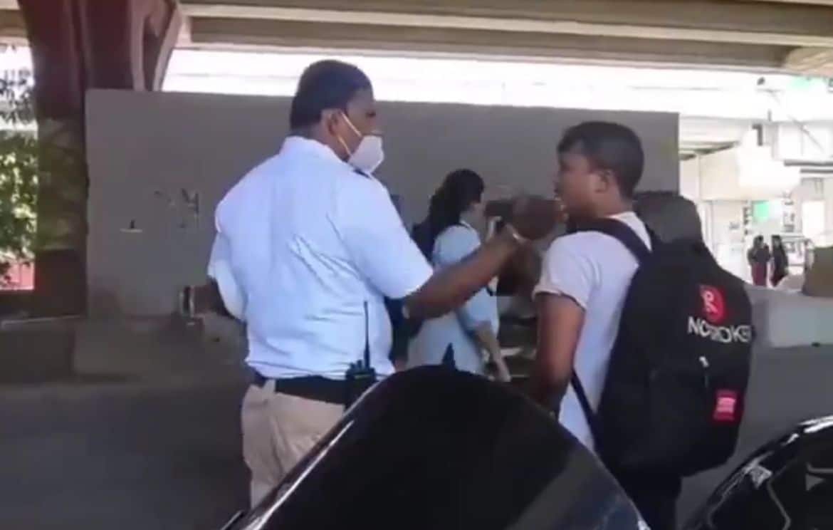 Bengaluru traffic cop slaps biker, suspended; not enough, say netizens – ‘Should be in jail’ Bengaluru traffic cop slaps biker, suspended; not enough, say netizens – ‘Should be in jail’
