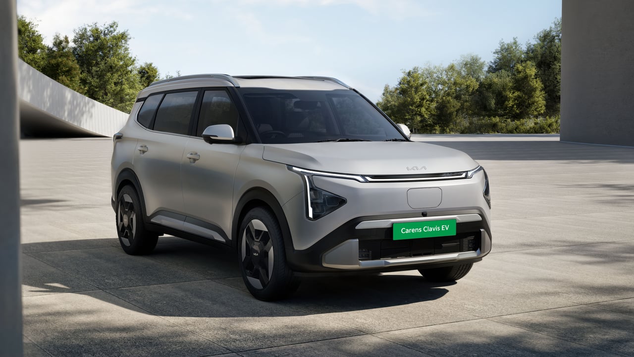 Kia Carens Clavis EV gets two new mid-spec trims