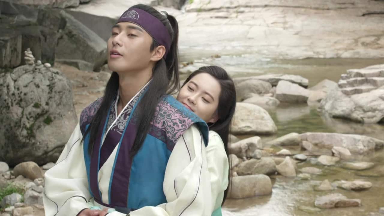 Hwarang Ah Ro, played by Go Ara, is a sharp, outspoken woman who defies social norms, despite the fact that the series is centered around elite young warriors.  She demonstrates that strength doesn't always require a sword by influencing those around her with her morals and intelligence in a world dominated by men.