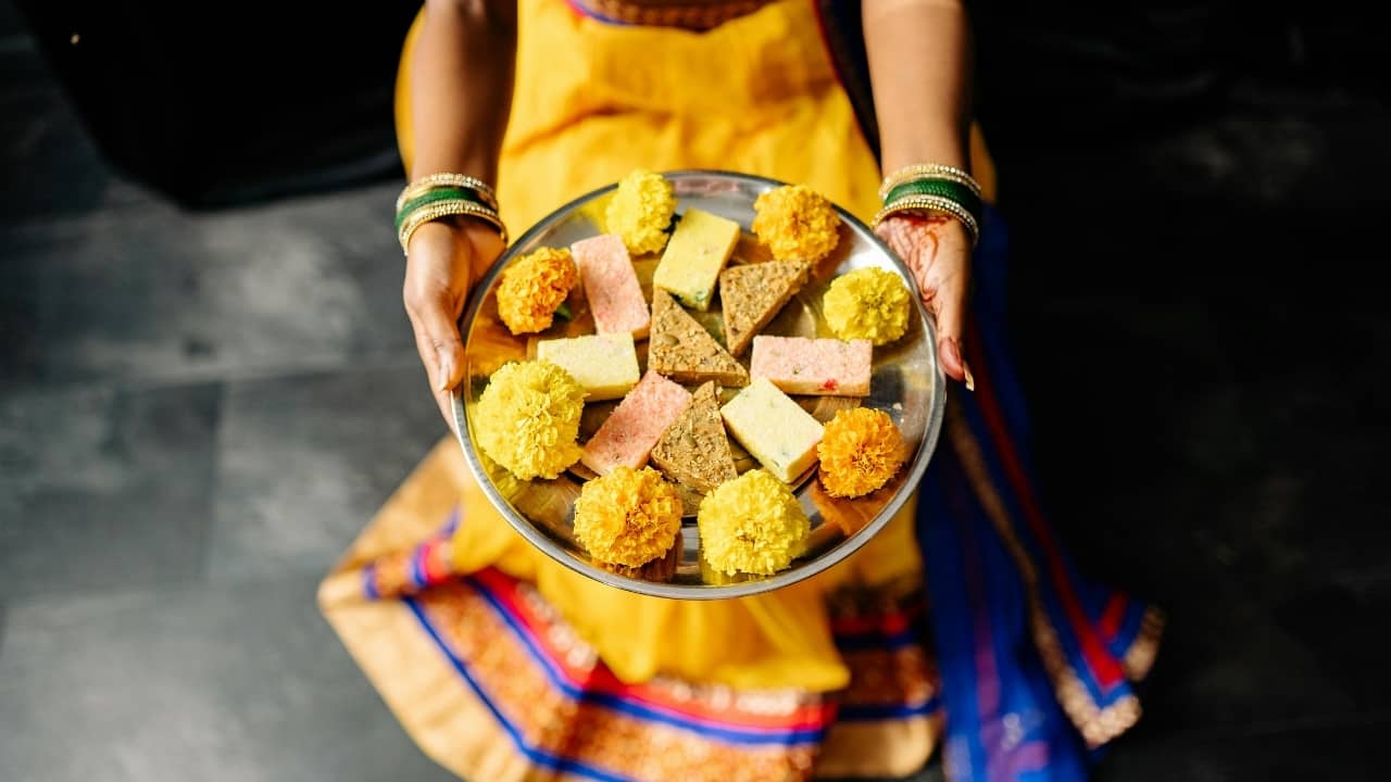 Healthy Diwali feasting: 6 expert tips for smart eating during and after the festivities