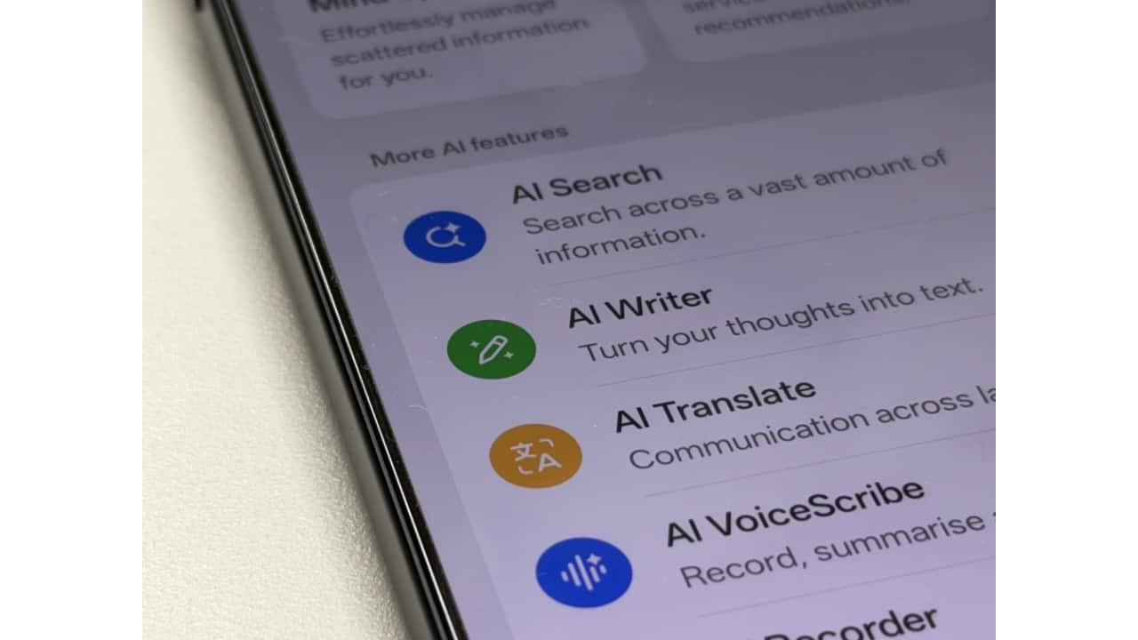  AI Productivity Suite ups the utility Features like AI Writer, AI Scan, and creative tools such as AI Portrait Glow and Perfect Shot give users practical, everyday value. They’re not revolutionary, but they make OxygenOS feel more like a productivity platform than just a phone skin.