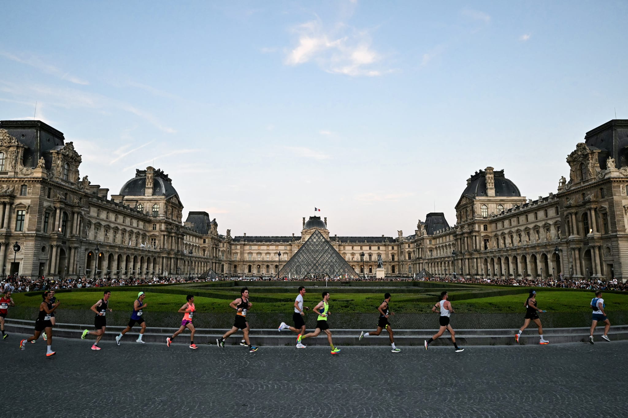 Louvre Museum in Paris temporarily closed after robbery, no injuries reported