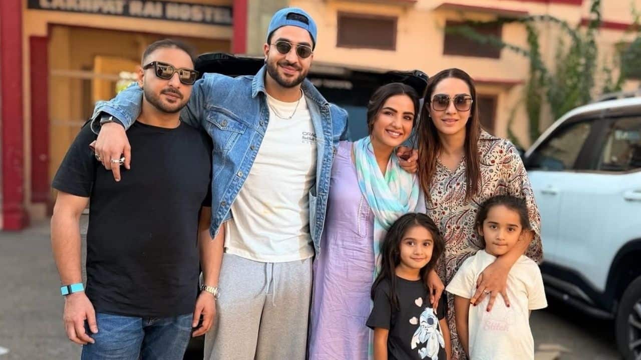 Jasmin Bhasin gets a heartwarming Diwali surprise from Aly Goni and his family on her film’s set, see pics