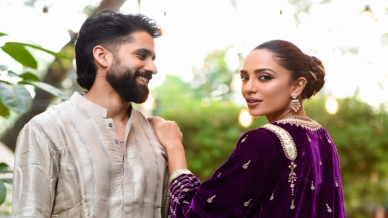 Naga Chaitanya and Sobhita Dhulipala Naga Chaitanya and Sobhita Dhulipala, who got married in December last year, stole the spotlight on the internet as they celebrated their first Diwali together. Sobhita shared photographs of the couple looking joyful and classy on Instagram. This was the perfect way to get in the holiday spirit. Sobhita looked great in a regal purple velvet outfit with gold embroidery that made her look like she was from another period.