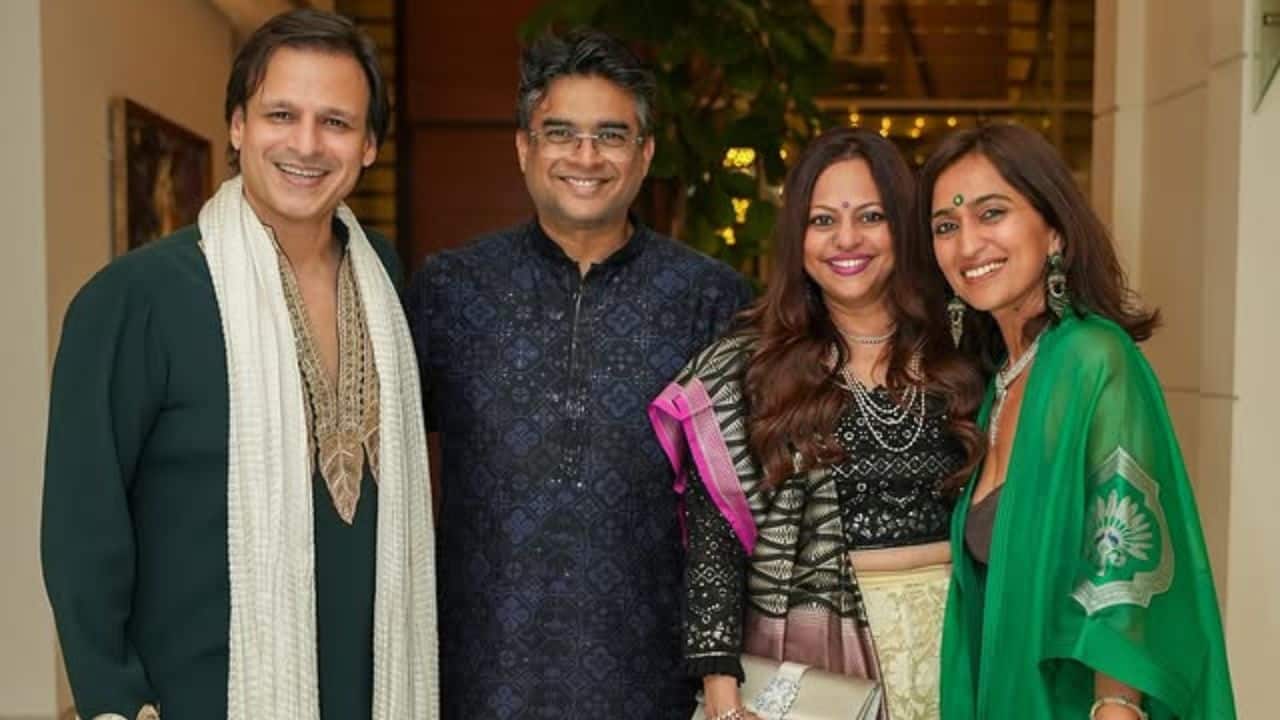 Vivek Oberoi celebrates Diwali with family and R Madhavan: "Prayers for the soul, people for the love, and..."