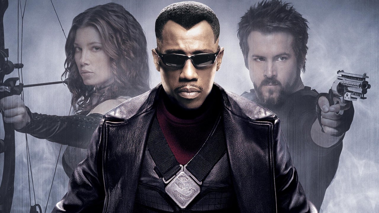 On-set feud with Wesley Snipes – Blade: Trinity Reports emerged of tension between Reynolds and Wesley Snipes while filming Blade: Trinity in 2004. Allegedly, creative differences and clashes over scene execution caused friction on set. Though both denied major issues publicly, insiders hinted at a difficult working dynamic during production.