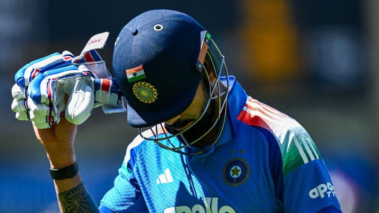 When was Virat Kohli dismissed for consecutive ducks in international cricket