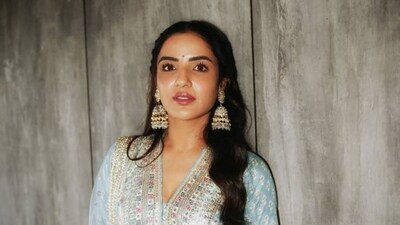 Laughter Chefs 3: Unlimited Entertainment: Jasmin Bhasin approached for the culinary-based comedy reality show?