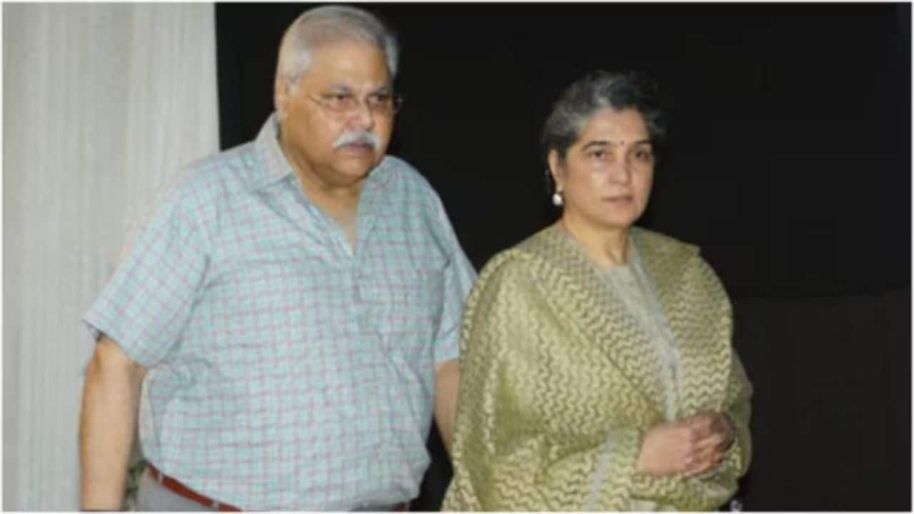 Satish Shah’s wife Madhu reportedly battling Amnesia Dementia; Family worried about how to break the news