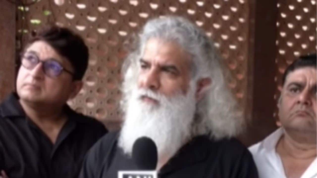 Satish Shah was a wizard, not just a comedian: JD Majethia’s pays an emotional tribute