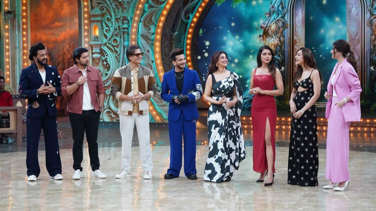 Diwali special The show highlighted some Diwali special moments too which had a number of interesting challenges and games. 