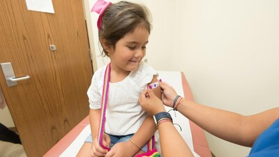CDC has trimmed its recommended vaccines from 18 to 11, and moved flu, COVID-19 and rotavirus into consult-only territory. Officials say it offers flexibility; paediatric associations say it risks lowering protection 
(Image: Pexels)