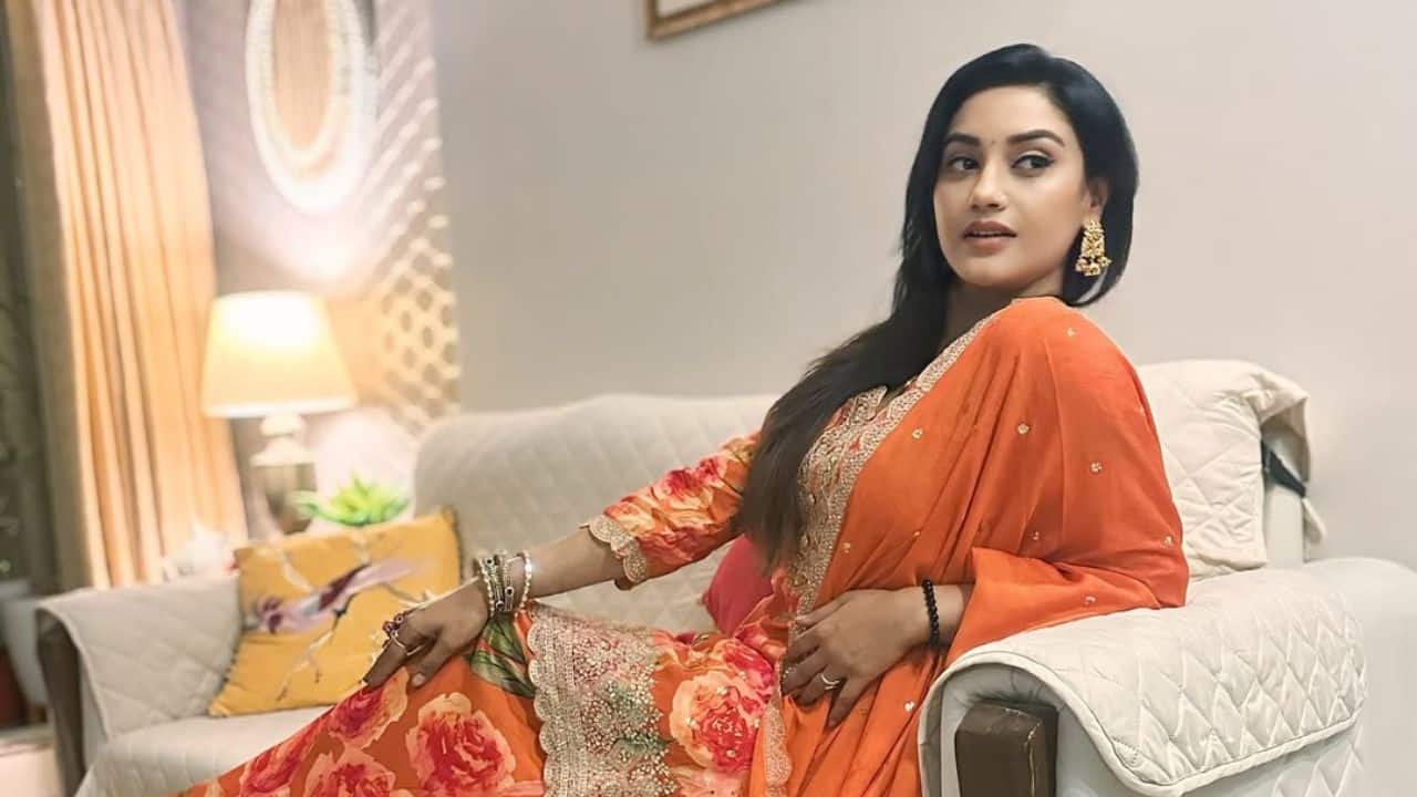 Rati Pandey This list also includes the name of a well-known TV actress. Every year, she and her family commemorate this celebration. The actress has not been seen on TV for quite some time now.