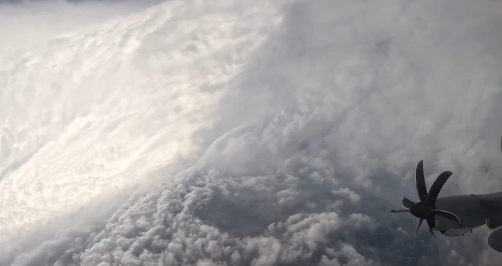 US Air Force ‘Hurricane Hunters’ fly into the eye of Category 5 Hurricane Melissa | Watch