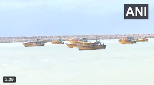 Cyclone Montha: 60 Andhra fishing trawlers take shelter at Odisha's Gopalpur Port amid rough seas