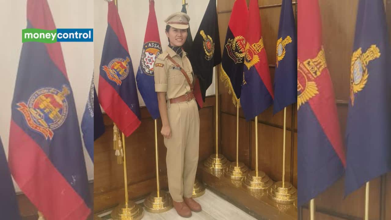Meet Tenzin Yangki, Daughter of Former IAS Officer Who Cleared UPSC and Became Arunachal’s First Woman IPS