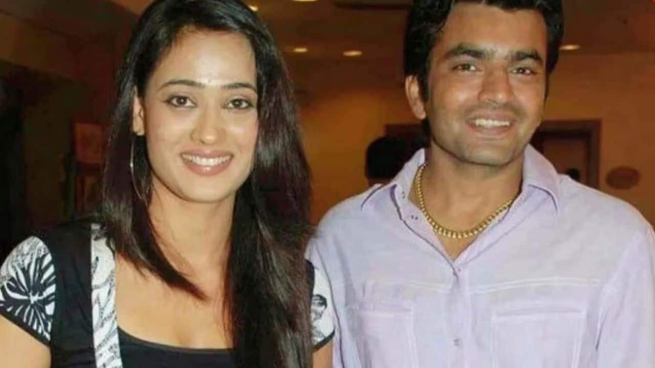 <strong>Shweta Tiwari and Raja Chaudhary</strong><br />Their love marriage in 1998 ultimately ended in a highly publicised and contentious divorce in 2012, fuelled by serious allegations of domestic violence and alcoholism. Their tumultuous relationship became one of the most talked-about separations in the history of Indian television.