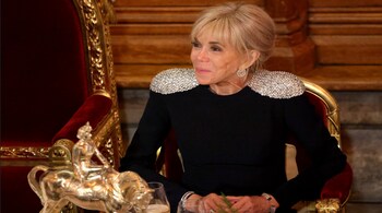 How did online rumours that Brigitte Macron was born male go viral?